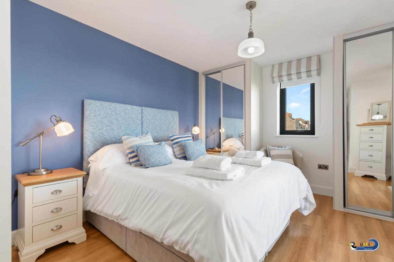Apartment 8 Waterstone House - Luxury Apartment, Sea Views, Pet Friendly 텐비 외부 사진